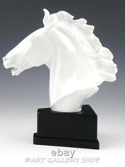 1949 Meissen Erich Oehme PORCELAIN SCULPTURE HORSE HEAD ON WOODEN BASE Mint