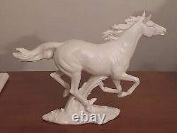 1972 GOEBEL W Germany RUNNING HORSE Porcelain 12 WHITE BEAUTY Figurine 3230227