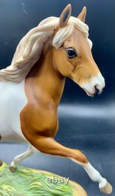 1988 Franklin Mint Misty of Chincoteague Pinto Horse Statue by Pamela Du Boulay