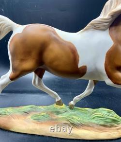 1988 Franklin Mint Misty of Chincoteague Pinto Horse Statue by Pamela Du Boulay