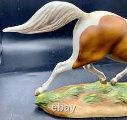 1988 Franklin Mint Misty of Chincoteague Pinto Horse Statue by Pamela Du Boulay
