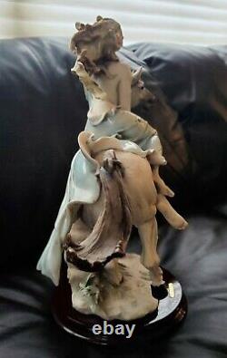 1992 Giuseppe Armani Florence Figurine Liberty Lady withHorse 903C Limited Edition