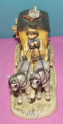 1997 Goebel Hummel Fond Good-bye Figurine, Hum #660 Horse & Carriage