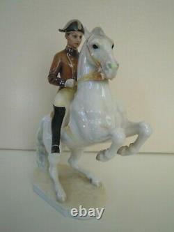 8 HUTSCHENREUTHER-ROSENTHAL Dressage rider Lipizzaner Horse Porcelain figurine