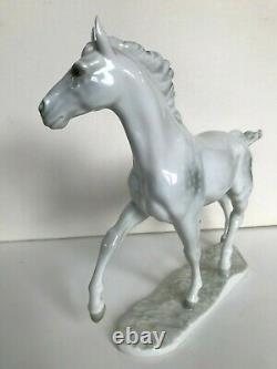 ART DECO HUTSCHENREUTHER PORZELLAN FIGUR PFERD JAZDA horse porcelain figurine