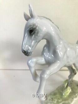 ART DECO HUTSCHENREUTHER-ROSENTHAL FOAL HORSE PORCELAIN FIGURINE by ACHTZIGER