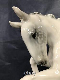 ART DECO HUTSCHENREUTHER-ROSENTHAL FOAL HORSE PORCELAIN FIGURINE by ACHTZIGER