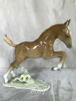 ART DECO HUTSCHENREUTHER-ROSENTHAL FOAL HORSE PORCELAIN FIGURINE by ACHTZIGER