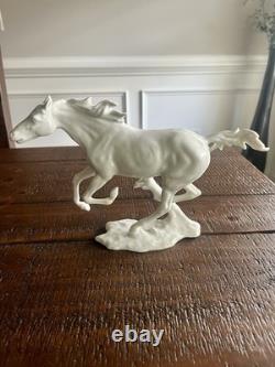 Alka Kunst Bavaria Porcelain Galloping Running Horse Figurine Bochmann 388