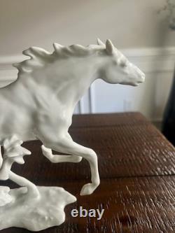 Alka Kunst Bavaria Porcelain Galloping Running Horse Figurine Bochmann 388
