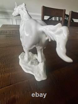 Alka Kunst Bavaria Porcelain Galloping Running Horse Figurine Bochmann 388