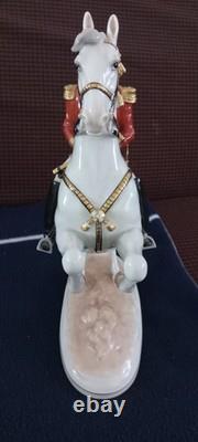 Augarten Horse Wien Porcelain Spanish Riding School Lipizzan Courbette Mint