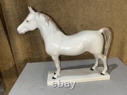 B & G White Arabian Horse # 2271 HE Porcelain Pre- Owned