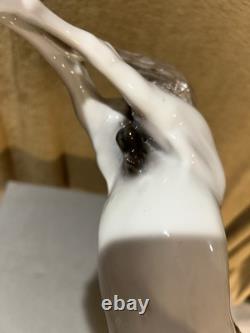 B & G White Arabian Horse # 2271 HE Porcelain Pre- Owned
