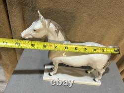 B & G White Arabian Horse # 2271 HE Porcelain Pre- Owned