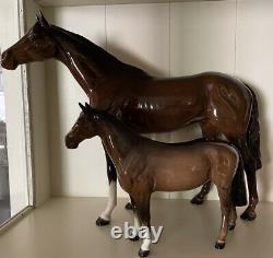 BESWICK MEDIUM HORSE FIGURE FIGURINE 17.5cm HIGH 7 TALL THOROUGHBRED