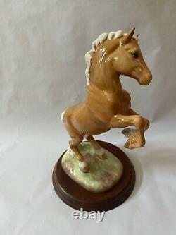 BESWICK Rearing Palomino Welsh Cob With Stand