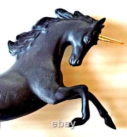BLACK BASALT Unicorn, 1991, Never Displayed withBox MINT, VERY RARE! NEW