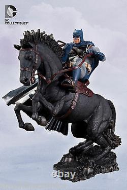 Batman The Dark Knight Returns A Call to Arms Statue 1st Edition BRAND NEW