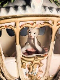 Beautiful Capodimonte Porcelain Horse Drawn Carriage Cinderella Princess Japan