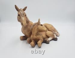 Beautiful Horse Pals Figurine Statue 1998 Made in USA Foal Mom Ceramic 13 x 8
