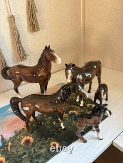 Beswick England English Porcelain Horse Set