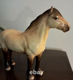 Beswick Highland Pony Mackionneach, Dun Gloss, Early Circle Backstamp