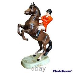 Beswick Huntsman on Rearing Horse No 868, foxhunting figurine