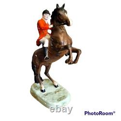 Beswick Huntsman on Rearing Horse No 868, foxhunting figurine