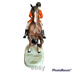 Beswick Huntsman on Rearing Horse No 868, foxhunting figurine