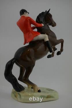 Beswick Huntsman on Rearing Horse Second Version Model 868