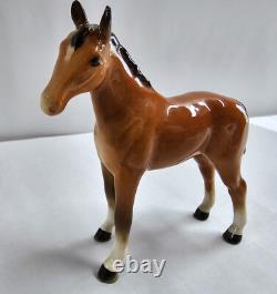 Beswick Orange Bay Large Foal Facing Left #1813 Figurine 4.5 Porcelain England
