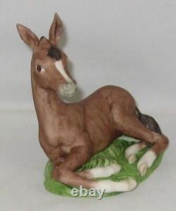 Boehm Porcelain HORSE Sculpture 40123 RESTING CHESTNUT COLT New