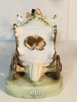 Capodimonte Amani Porcelain Horse Drawn Royal Carriage Rare withN stamp near-mint