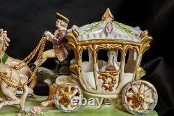 Capodimonte Armani Porcelain Horse Drawn Royal Carriage Rare withN stamp near-mint