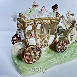 Capodimonte Royal Horse Coach Carriage Porcelain 14 Figural Vintage 1960