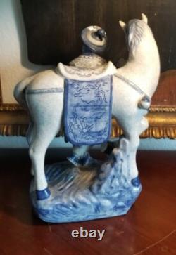 Chinese Very collectible ORIENTAL BOMBAY BLUE WHITE PORCELAIN statue Man & Horse