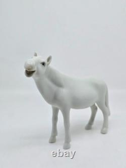 Chinese export blanc de china porcelain horse figurine