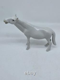 Chinese export blanc de china porcelain horse figurine
