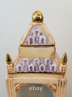Colonial Horse Drawn Carriage Figurine Statue Porcelain Clock Holder Vintage
