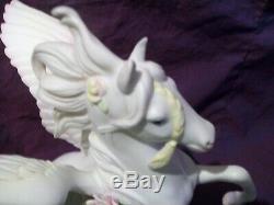 ENESCO Porcelain fantasy Wing Horse Unicorn santiago Statue Figurine PEGASUS