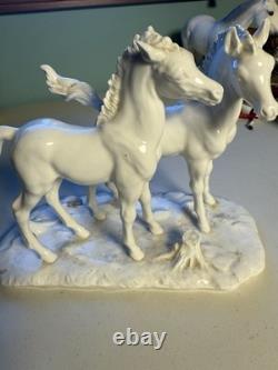 Echt Altmann A253 Ceramic Horse Figurine, 2 Mares 9x7