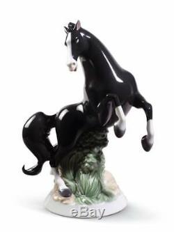 Extremely Rare! Walt Disney Mulan Khan The Horse Porcelain Figurine Statue
