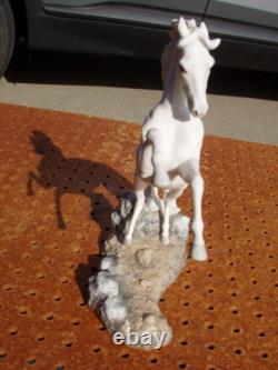 FRANKLIN MINT SILVER WHITE STALLION HORSE PAMELA Du BOULAY PORCELAIN 1991