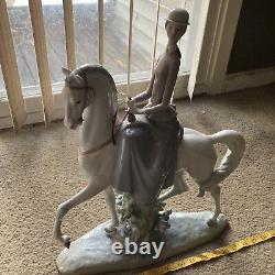 Fine Lladro Figurine # 4516 Woman on Horse 18 Tall Excellent Condition