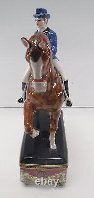 Fitz and Floyd Equestrian Collection Male rider Figurine #68-111 with box