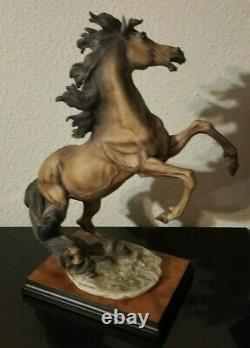 Florence Giuseppe Armani RAMPANT HORSE Porcelain Ltd Edition Low number figurine