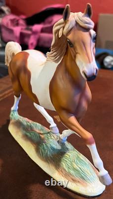Franklin Mint Misty of Chincoteague Pinto Horse Statue by Pamela Du Boulay