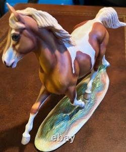 Franklin Mint Misty of Chincoteague Pinto Horse Statue by Pamela Du Boulay
