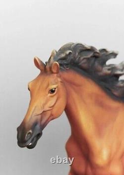 Giuseppe Armani Figurine Trotter Horse 0308C Porcelain Statue Capodimonte Italy
